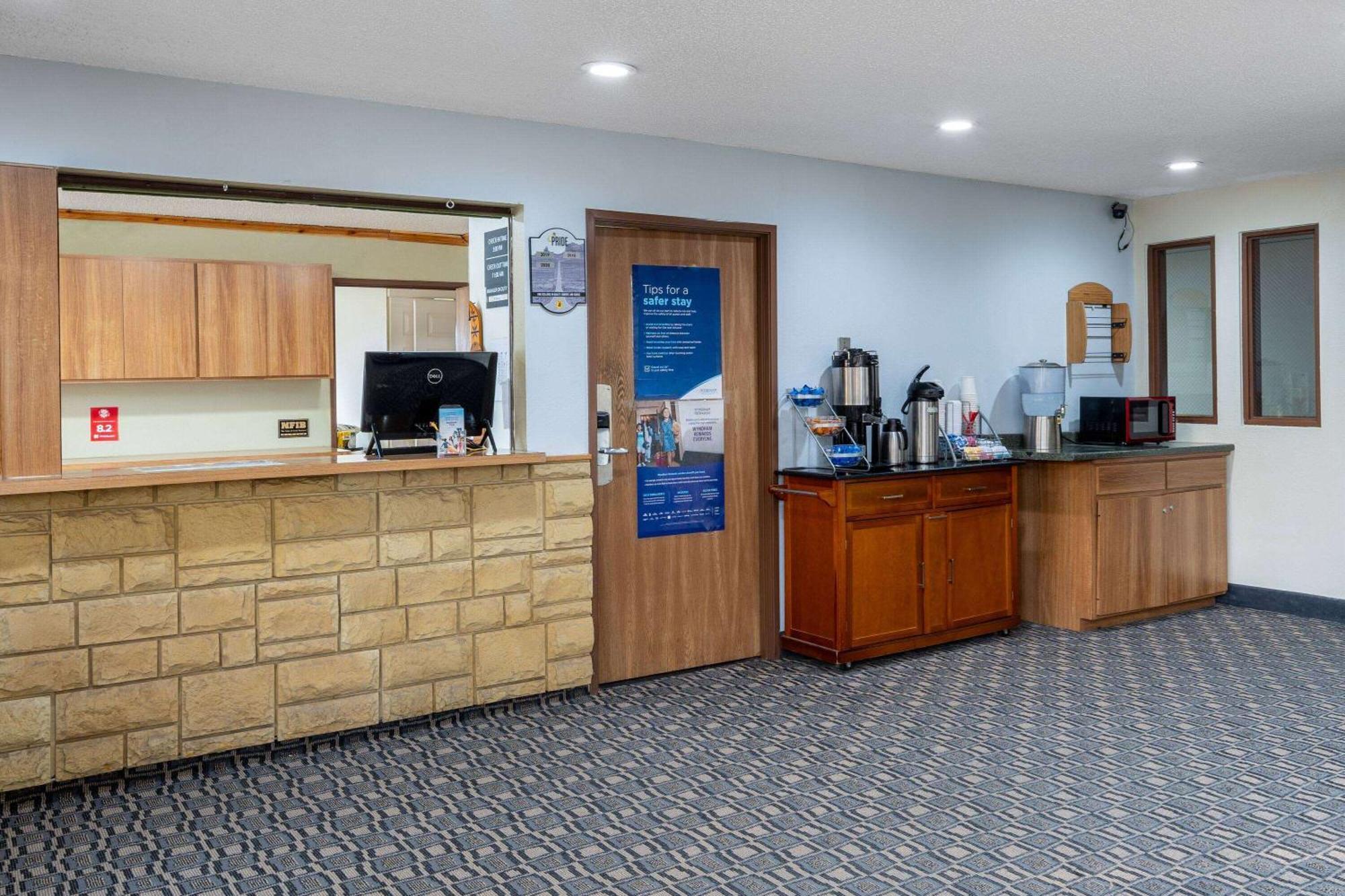 Super 8 By Wyndham Livingston Yellowstone Exteriér fotografie